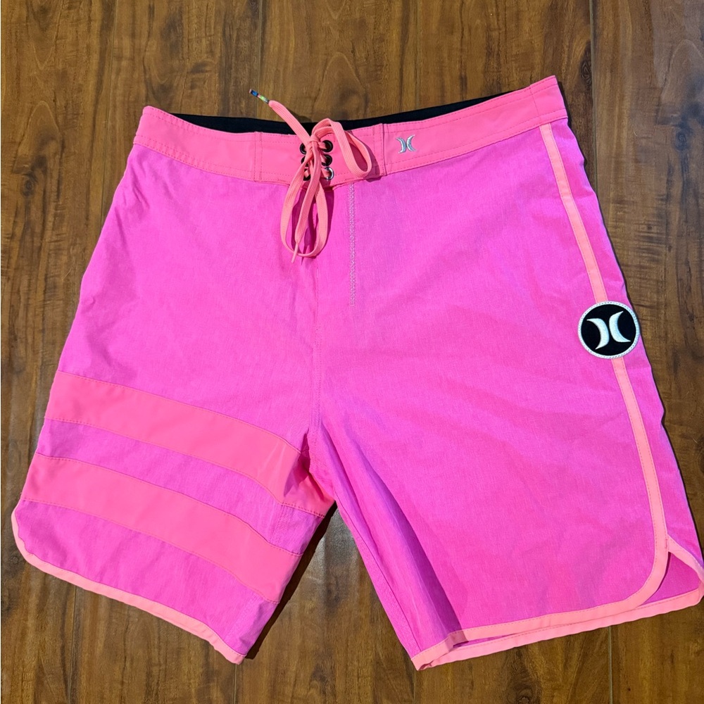 Hurley Phantom pink board shorts (33)